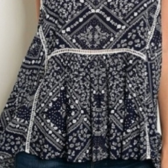 SARA Boho Navy Bandana Print & White Ladder Lace Tank Top Size Small LAST 1 NWT - Picture 2 of 8